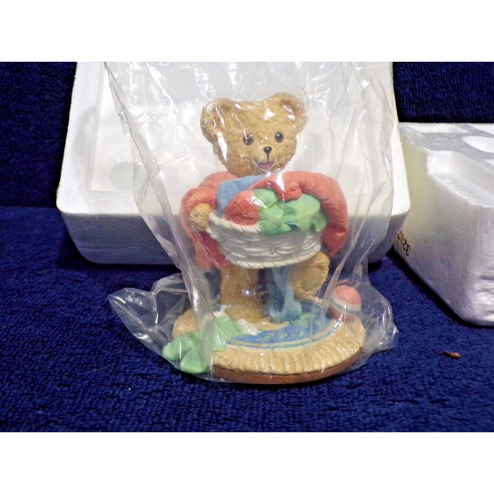 Snuggle Collectable "A Smile Helps Lighten the Load"  0763A Teddy Bear Figurine
